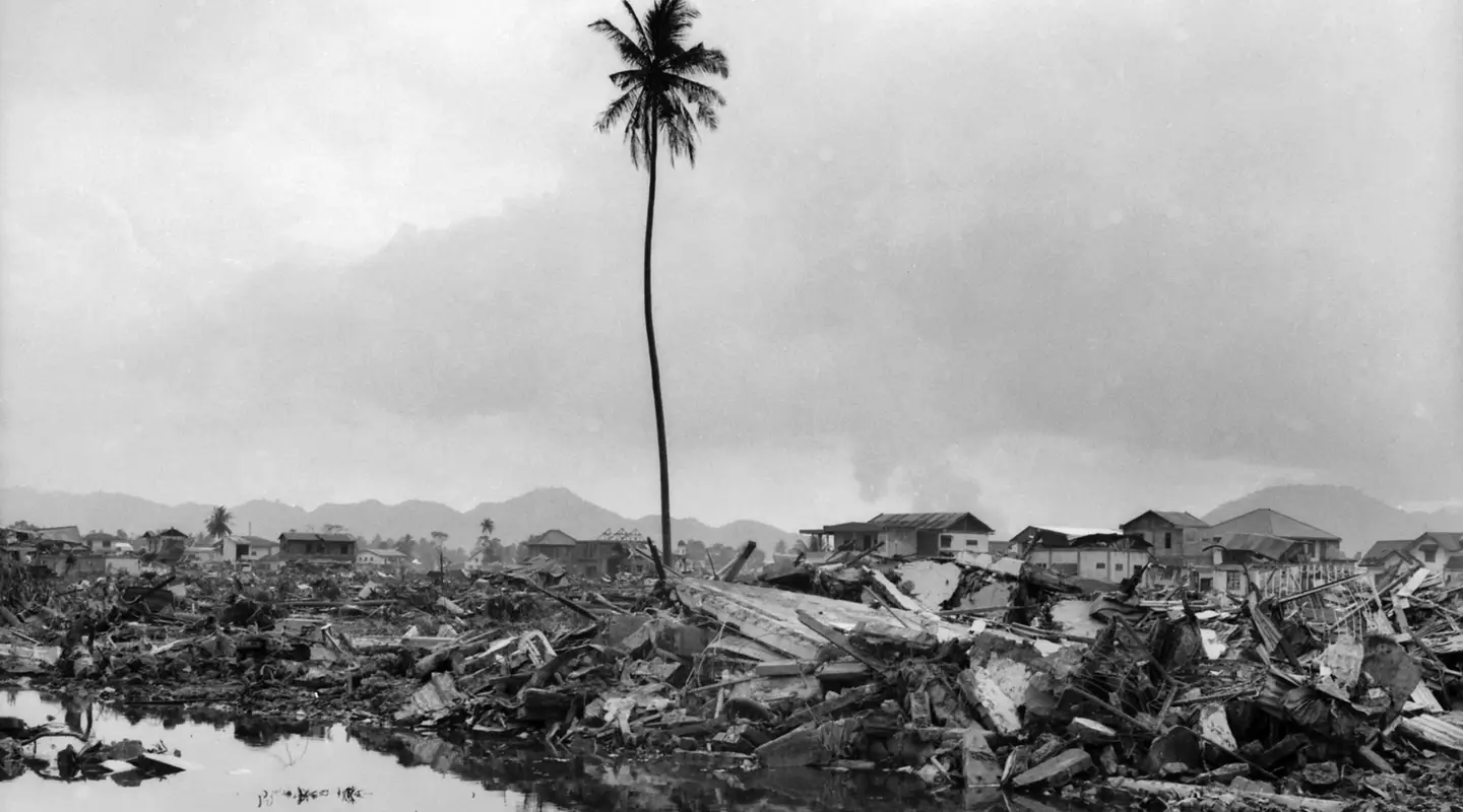 Devastation after the tsunami hit Banda Aceh. Photo: Ben Bohane.  AWM P04779.001