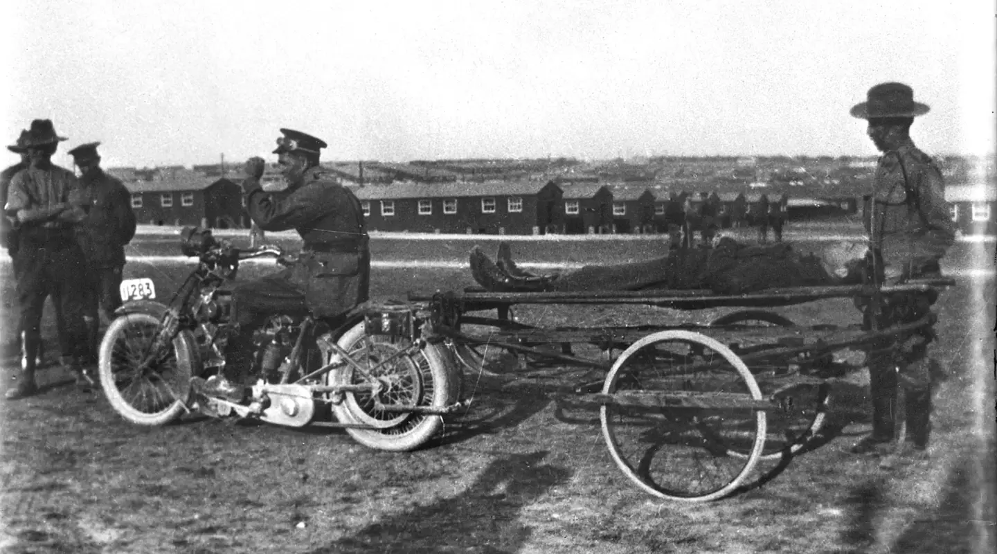 A portable stretcher and carriage