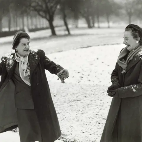 Betty and Vivian Bullwinkel during their London visit.