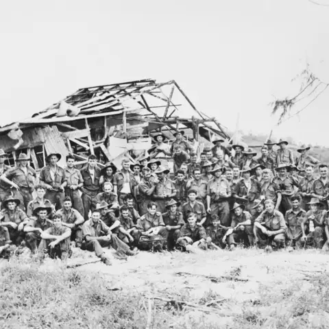 Australian infantrymen who took part in capturing the village of Sattelberg, 1943