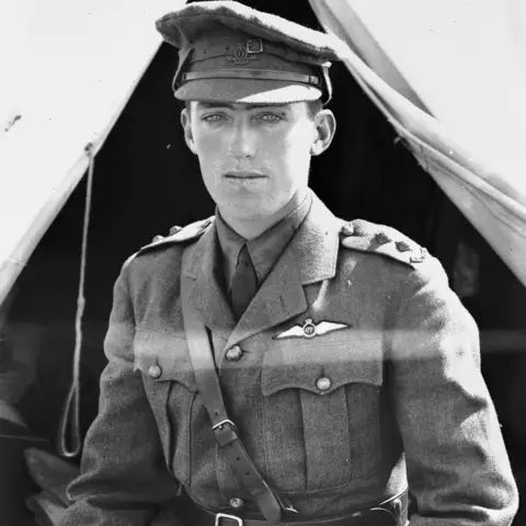 Lieutenant Lawrence Wackett