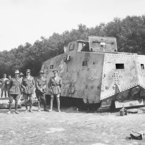Australian soldiers inspect Mephisto, a German A7V tank