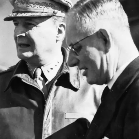 General Douglas MacArthur and Prime Minister John Curtin, 1943