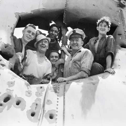 Crewmen from HMAS Sydney (II)