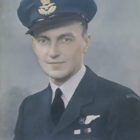 Portrait of Flight Sergeant Geoffrey Charles Chapman-Smith