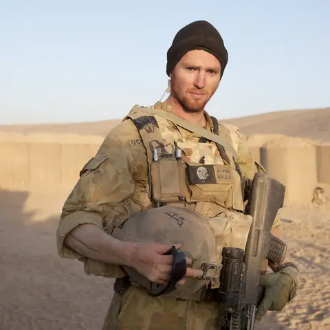 A member of the Australian Operational Mentoring and Liaison Team (OMLT) at Patrol Base (PB) Wali.