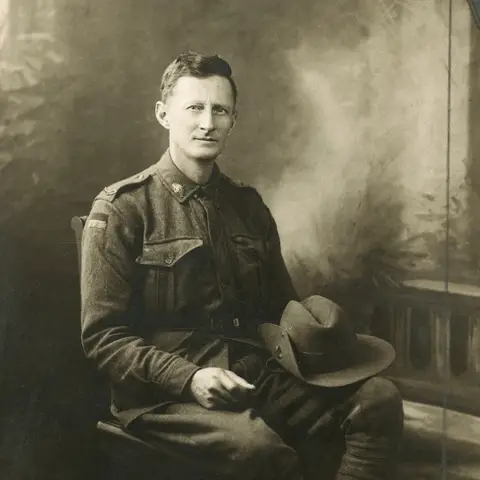 Studio portrait of Private Lancelot Eldin de Mole