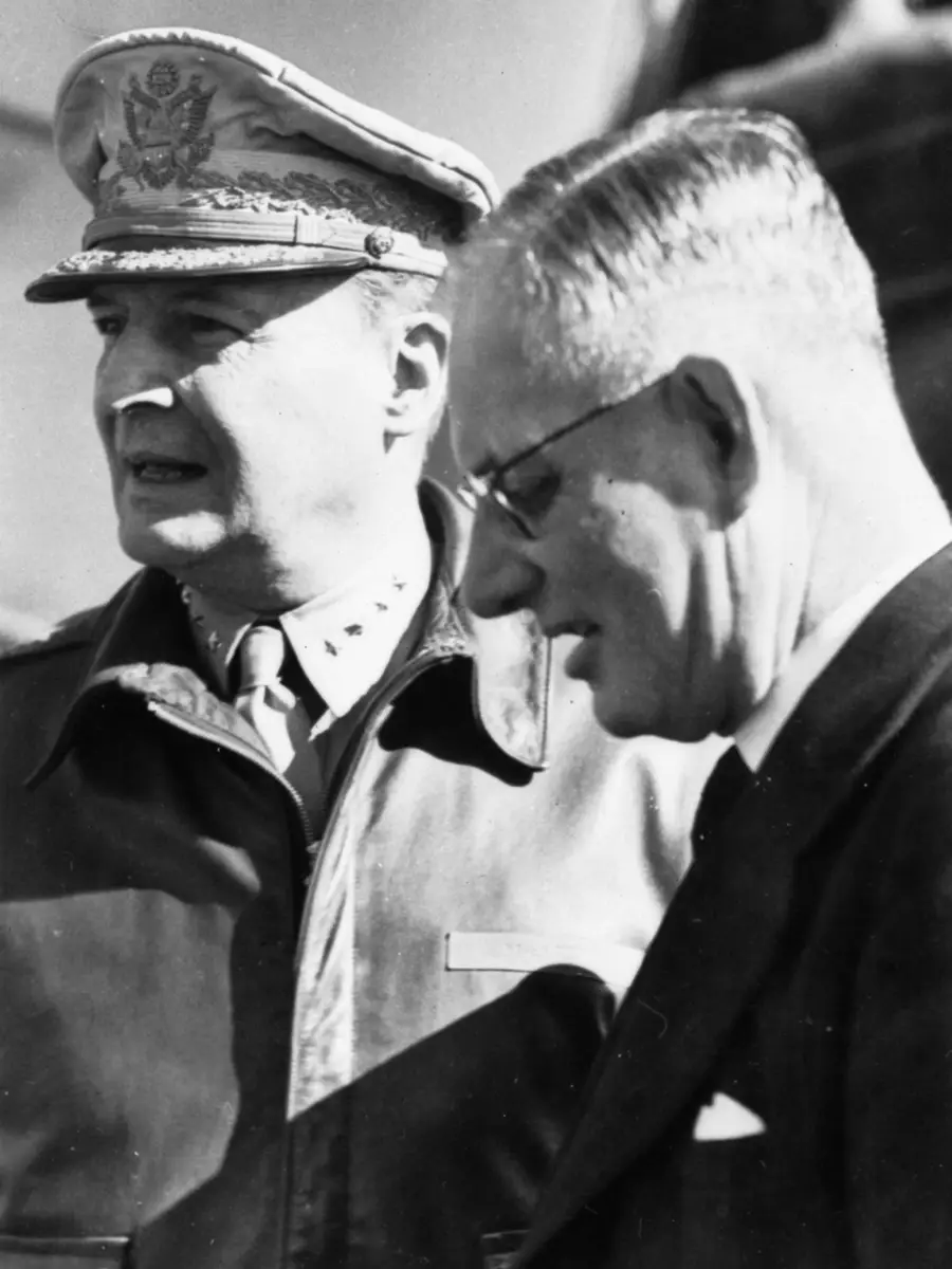 General Douglas MacArthur and Prime Minister John Curtin, 1943