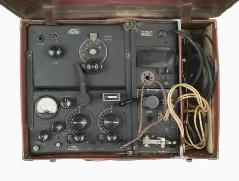 Wireless set disguised as a suitcase made by the SOE.