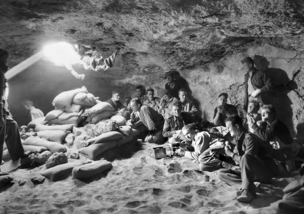 The troglodyte life: the 2/1st Field Regiment near Bardia, December 1940 AWM 004954