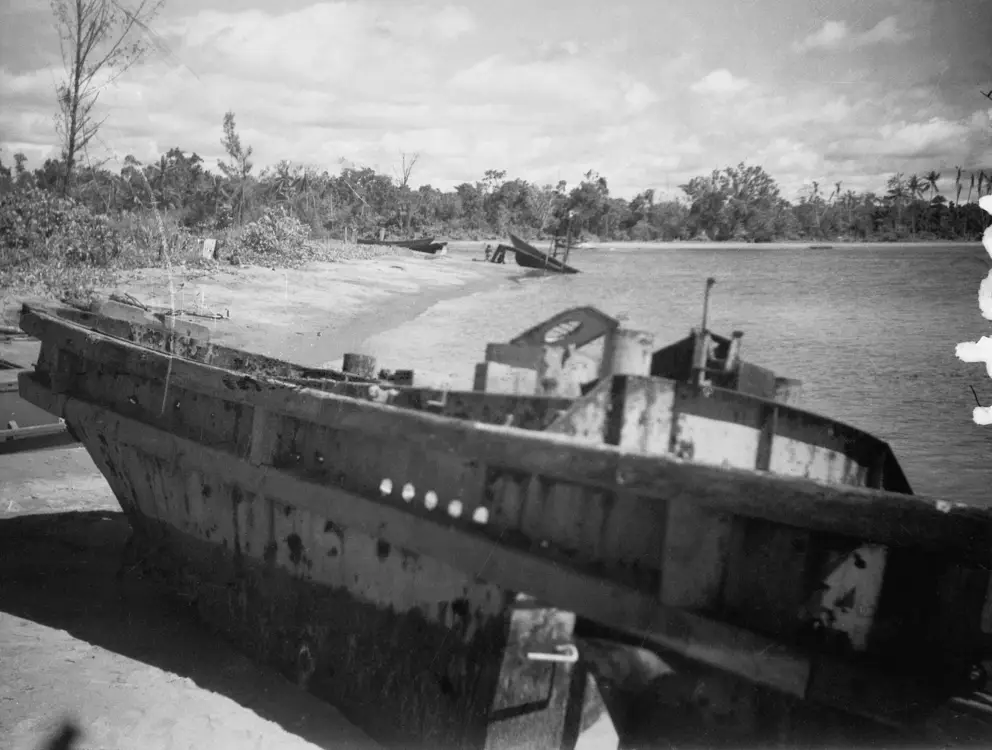 Open barge, Sananda beach Papua. AWM 079651